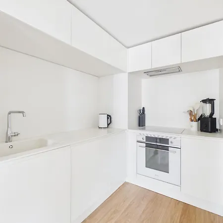 Διαμέρισμα 1br W/ A/c & Elevator - Cais Do Sodre | By Airnest