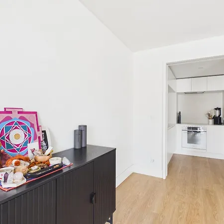 1br W/ A/c & Elevator - Cais Do Sodre | By Airnest Lejlighed *